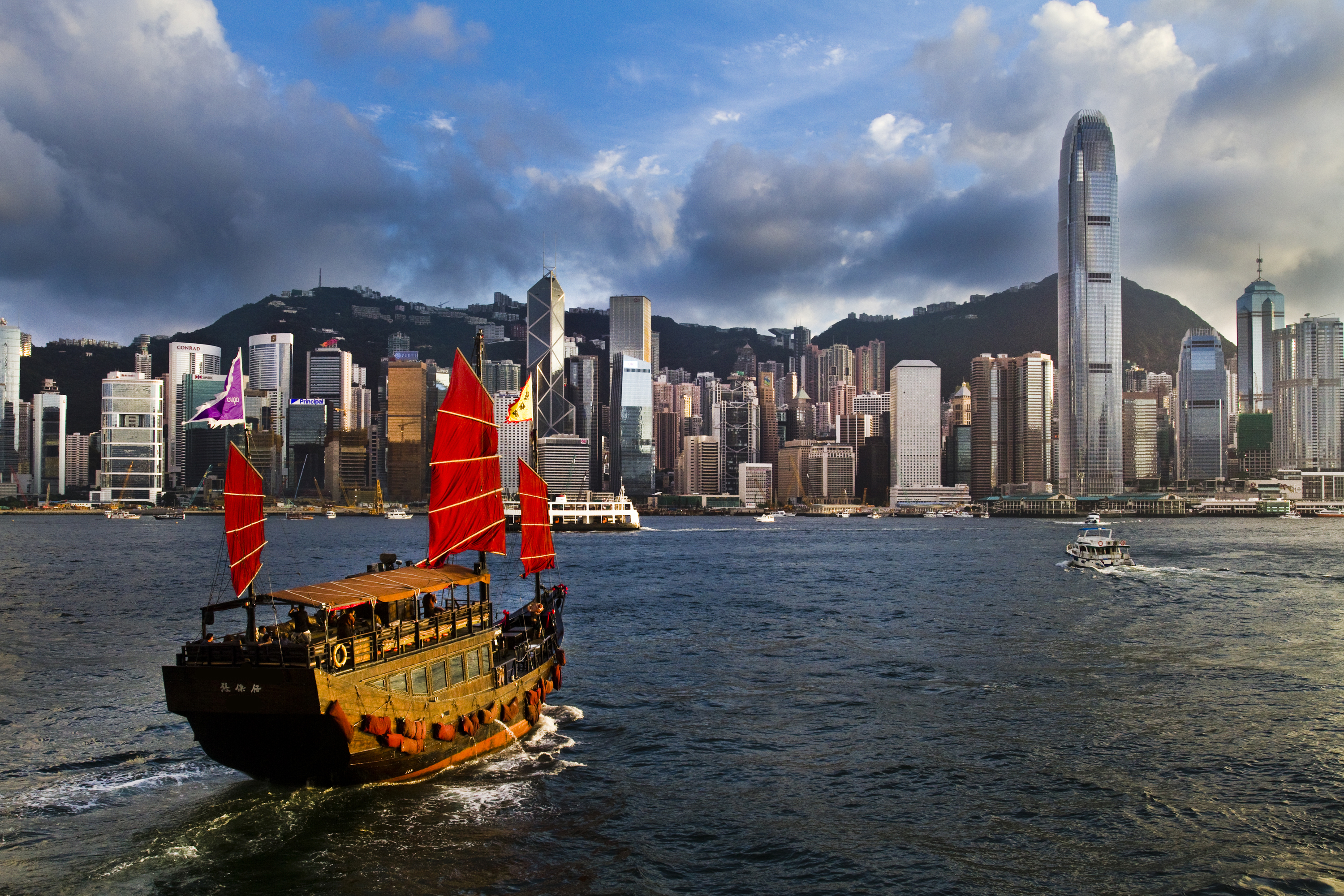 1111_Skylines_HongKong