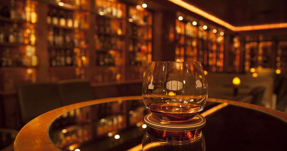 Budget Travel The 7 Best Whiskey Bars in The US