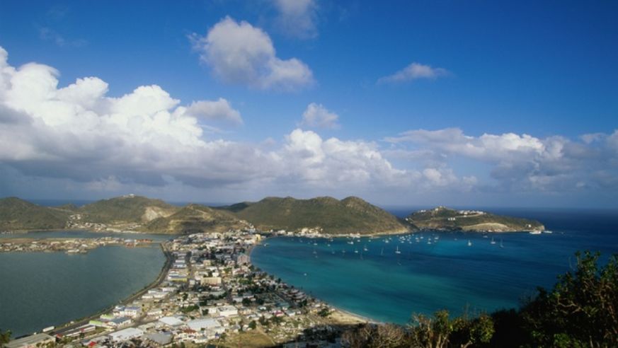1202_SecretsToCruisePorts_StMaarten_StMartin_PhilipsburgAerial