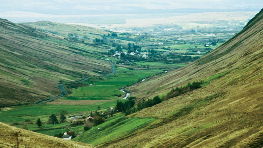 1205_Ireland_BlueStackMountains
