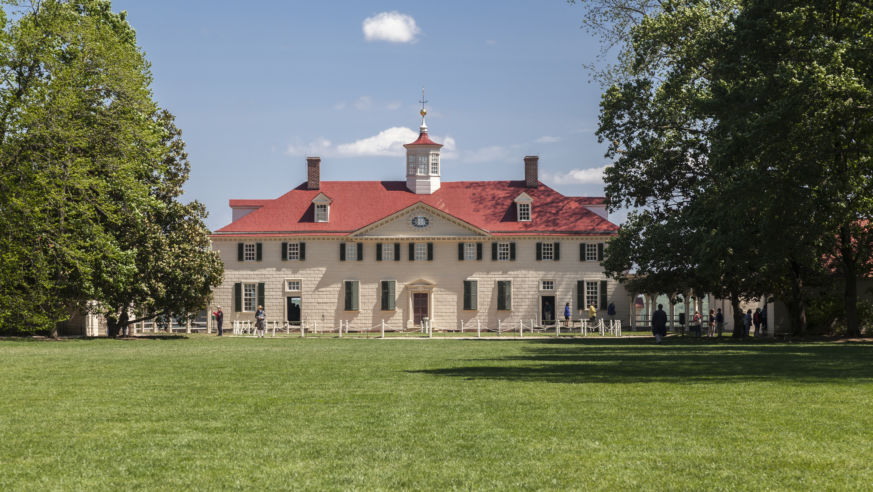 Lawn in front of Washington's mount vernon home