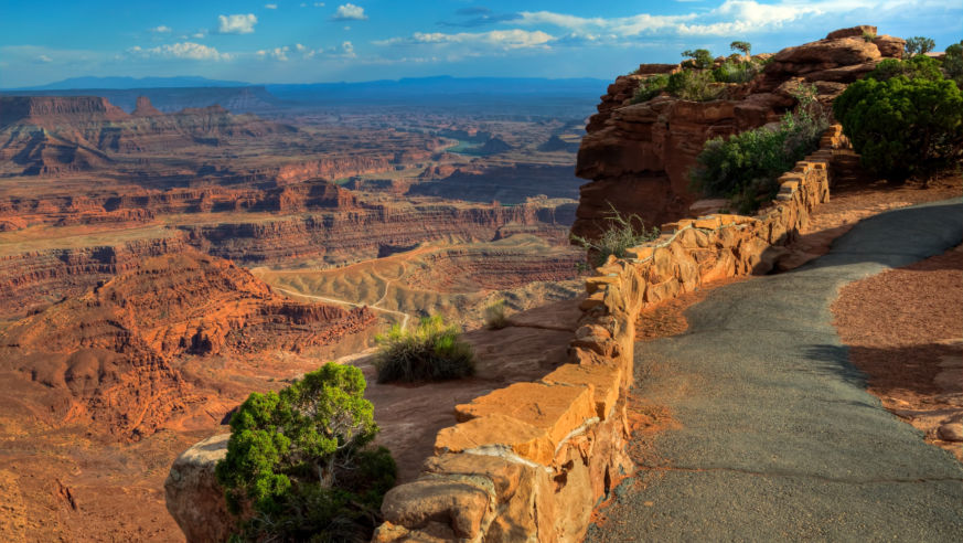 American_Drives_Utah-Canyonlands_Dead-Horse-point