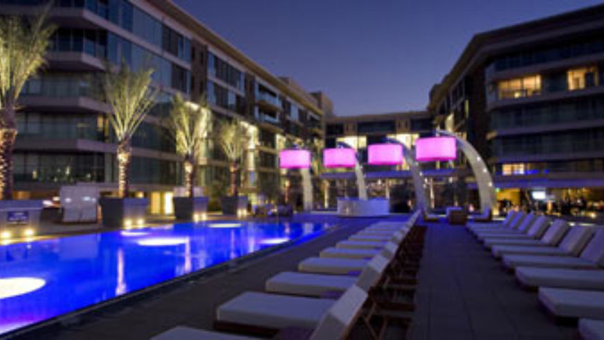 blog_091005_whotel_pano_original.jpg