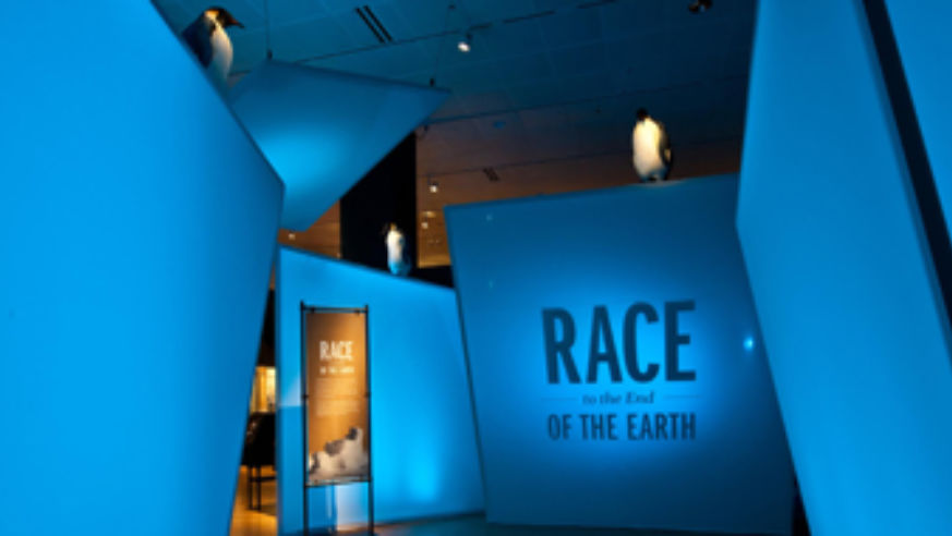 blog_10020604_24exhibitionentrance_df_original.jpg