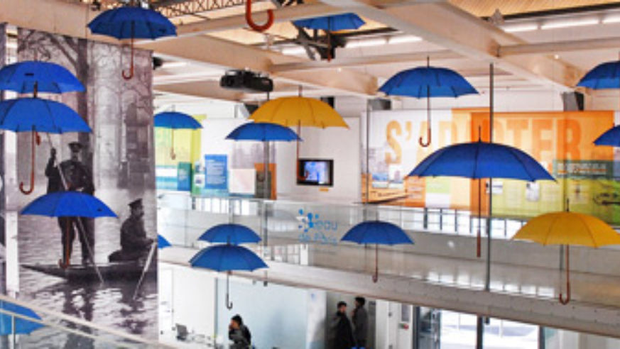 blog_100322_umbrellas_pano_original.jpg