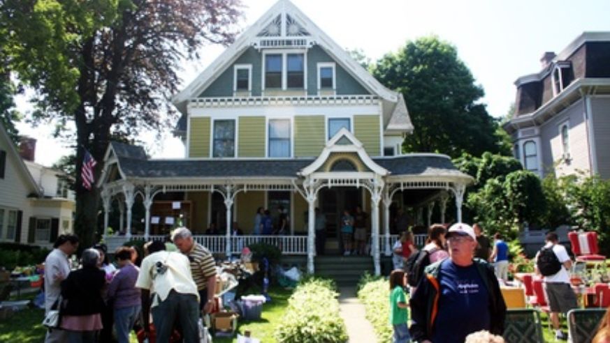 blog_1007_garagesale_popup_original.jpg