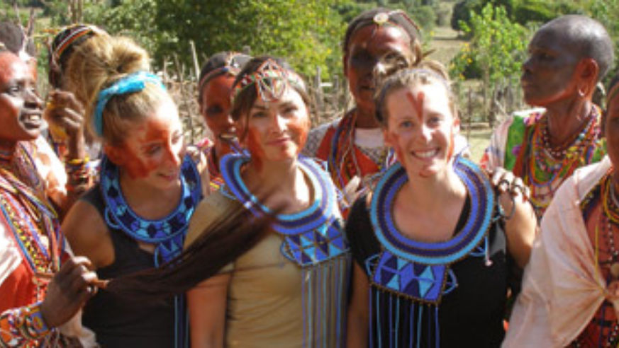 blog_101004_lostgirls_pano_original.jpg