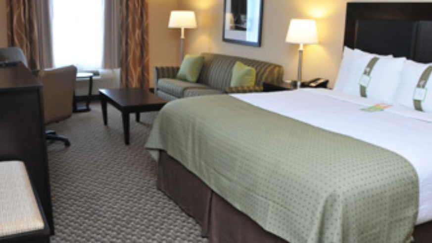 blog_blog_holidayinnmemphisbedroom_original.jpg
