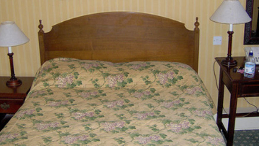blog_croppedhotelbed_original.jpg