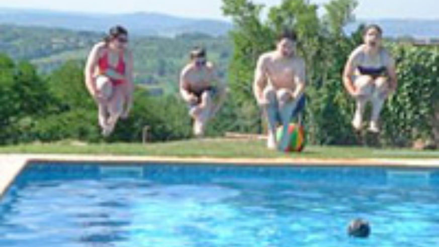 blog_priceline_def_img_pool3_original.jpg