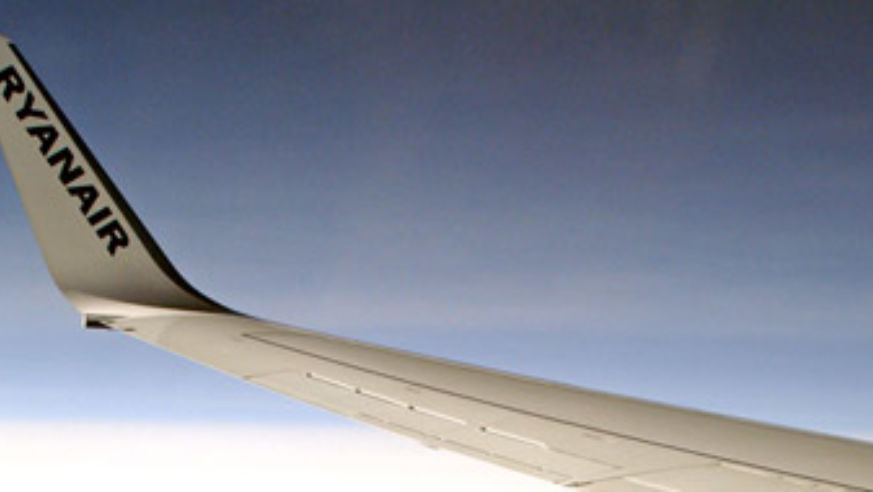 blog_ryanair_wing_original.jpg