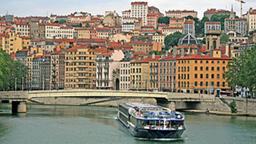 blog_sailingrhoneriver_original.jpg