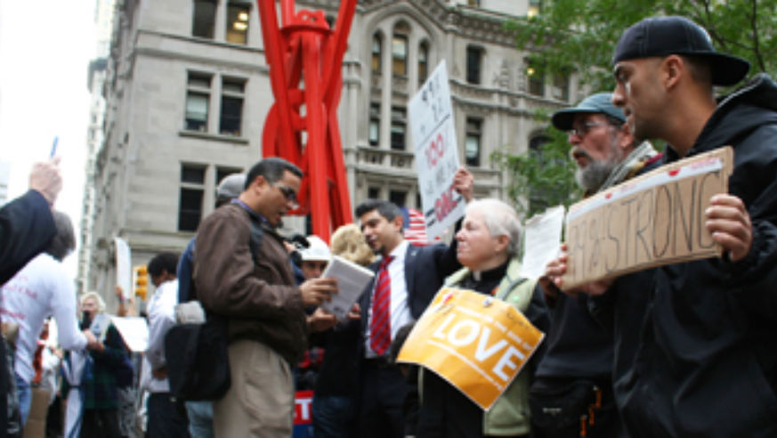 blog_touristphotographingprotest_original.jpg