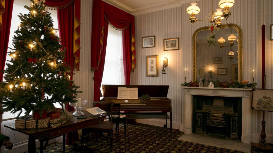 Christmas Drawing Room at 48 Doughty Street
