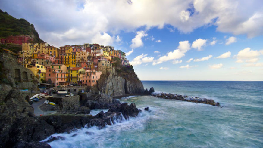 ColorfulTowns_Manarola_Water