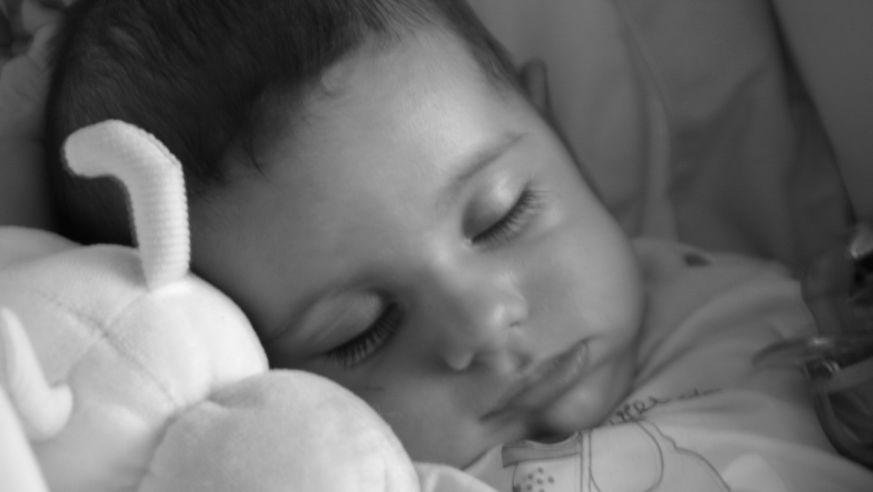 kid-sleeping