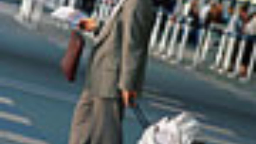 0606_airfaressecfront_man