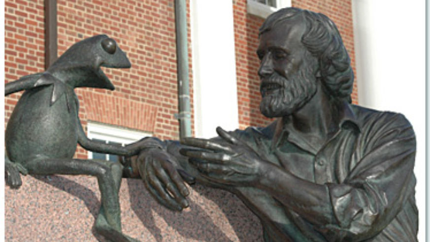 Statue of Jim Henson and Kermit