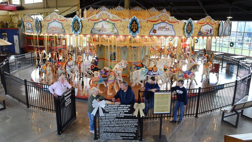 Pottstown, Pennsylvania, carousel December 2016