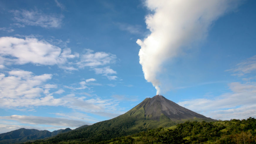 ReaderStories_CostaRica_Arenal