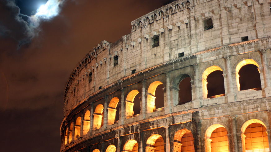 roman-colosseum-at-night