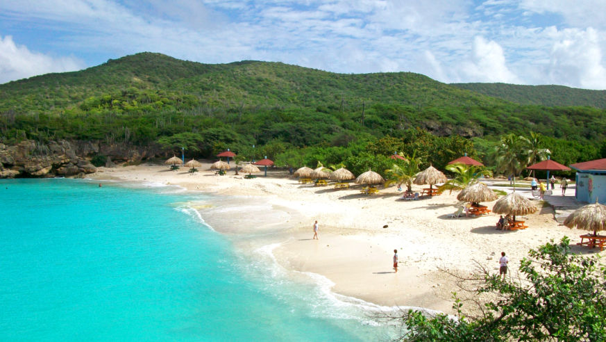 RomanticIslands_Curacao_Beach