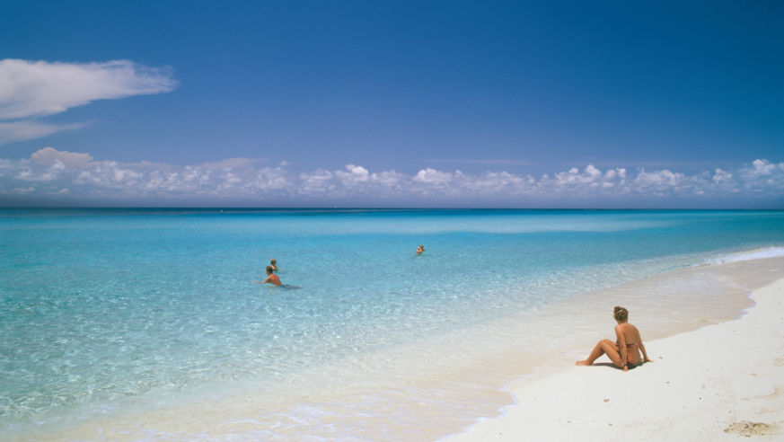 RomanticIslands_NorthBimini_Beach