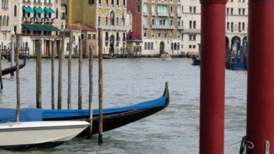 scenes-from-venice-gondolas-in-canal