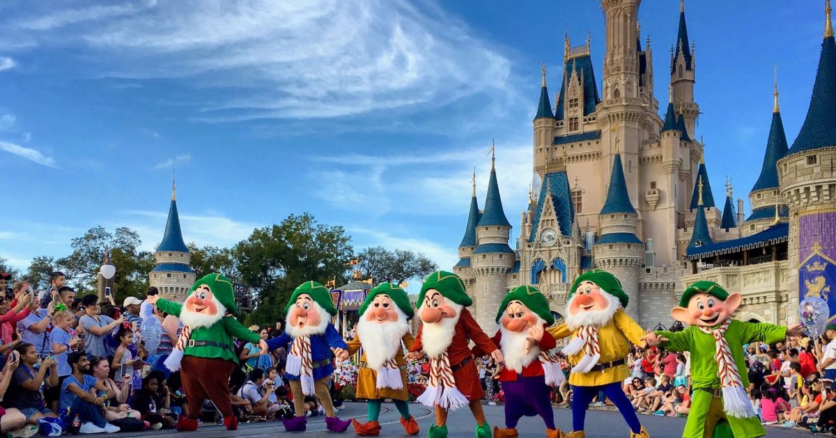 10 crazy things you never knew about walt disney world budget travel