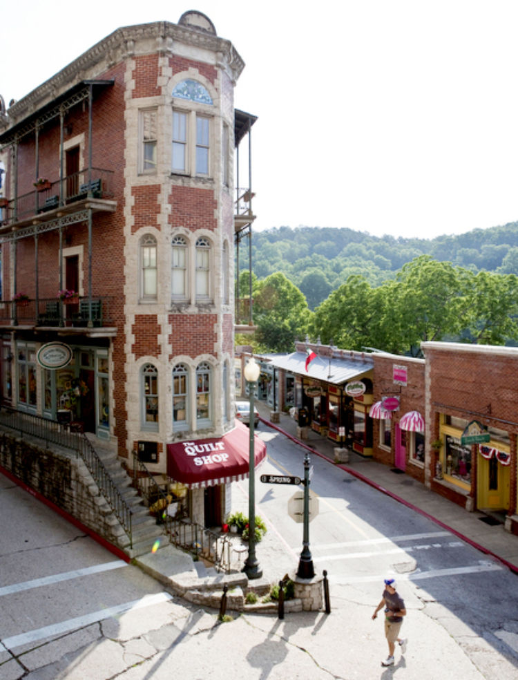 Eureka Springs, AR