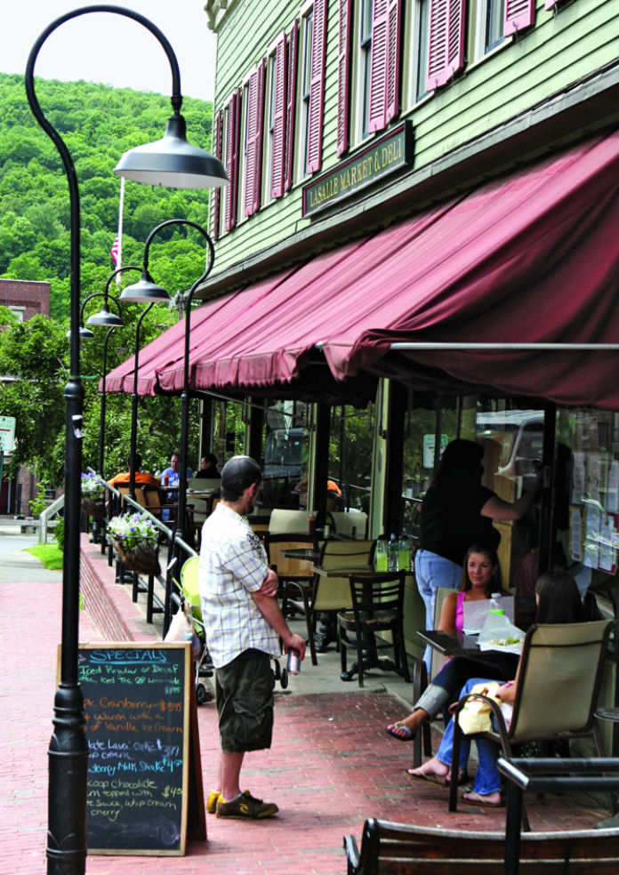 Collinsville, CT