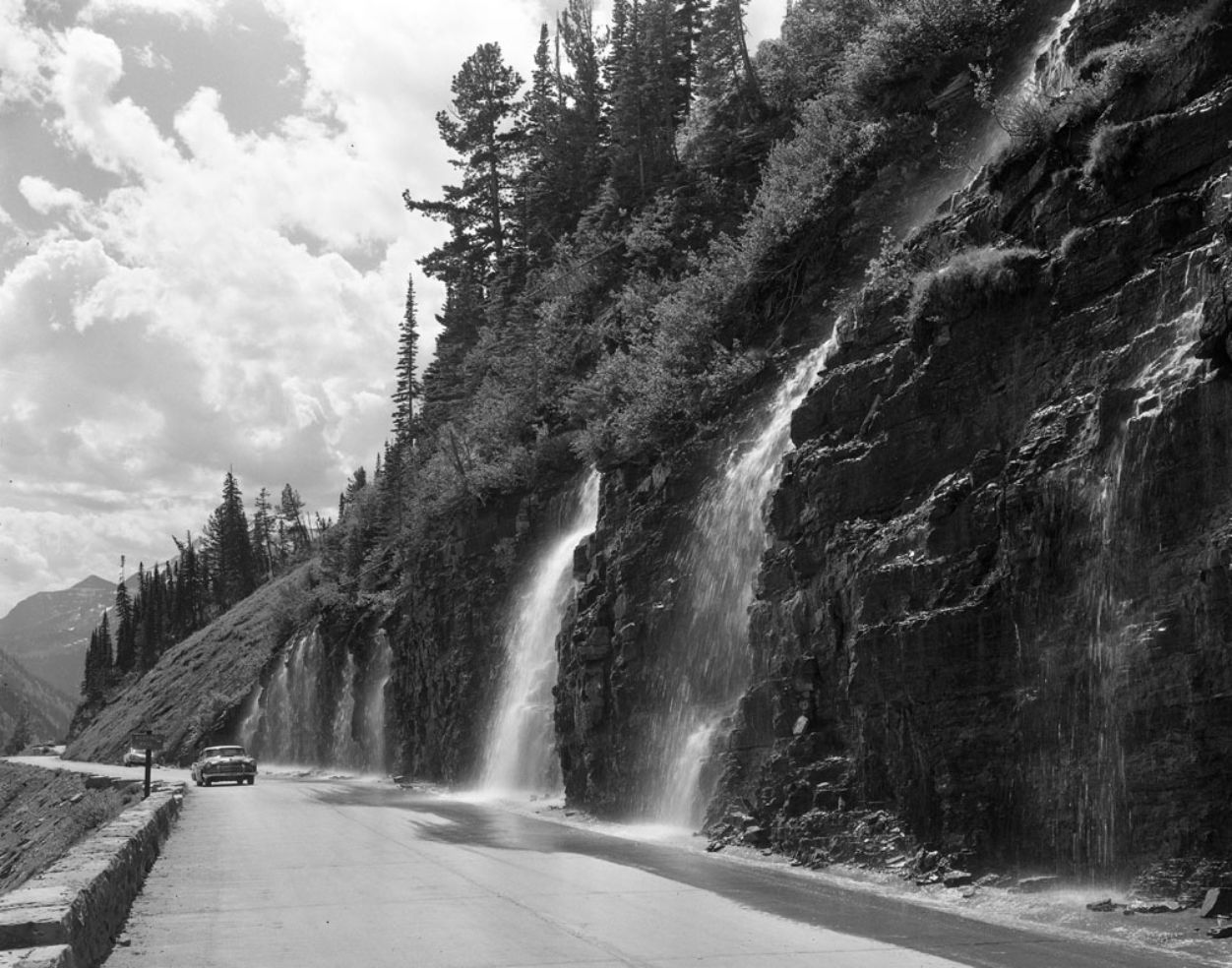 Weeping Wall, Going-to-the-Sun Highway, Glacier National Park, Montana