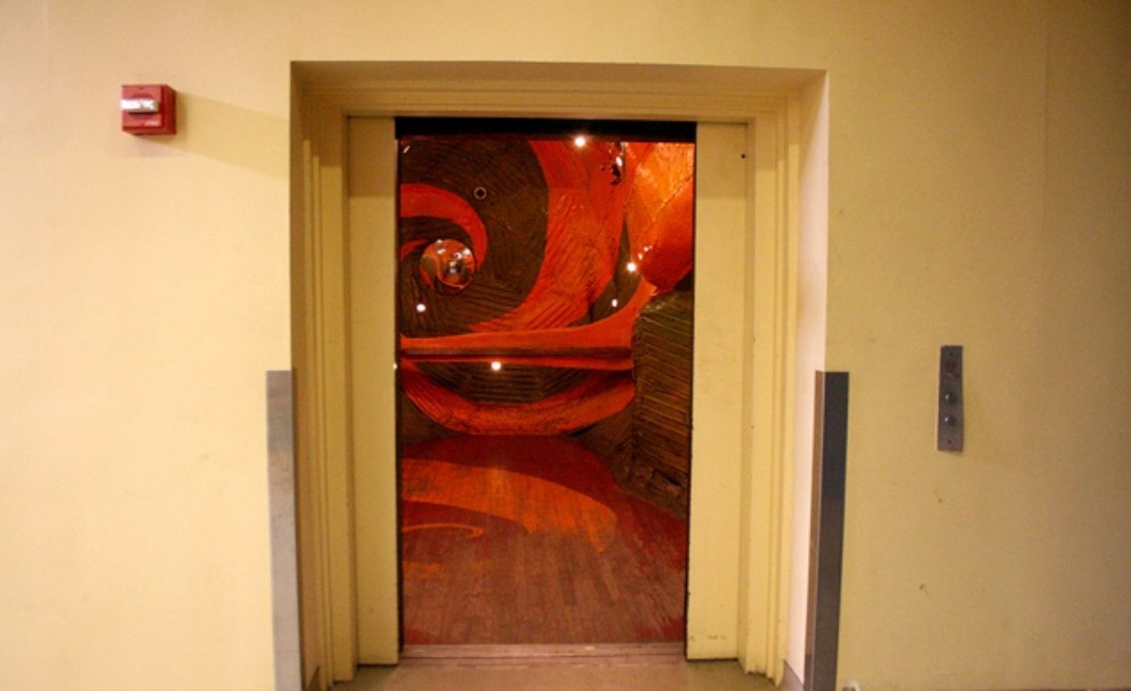 Falchi building