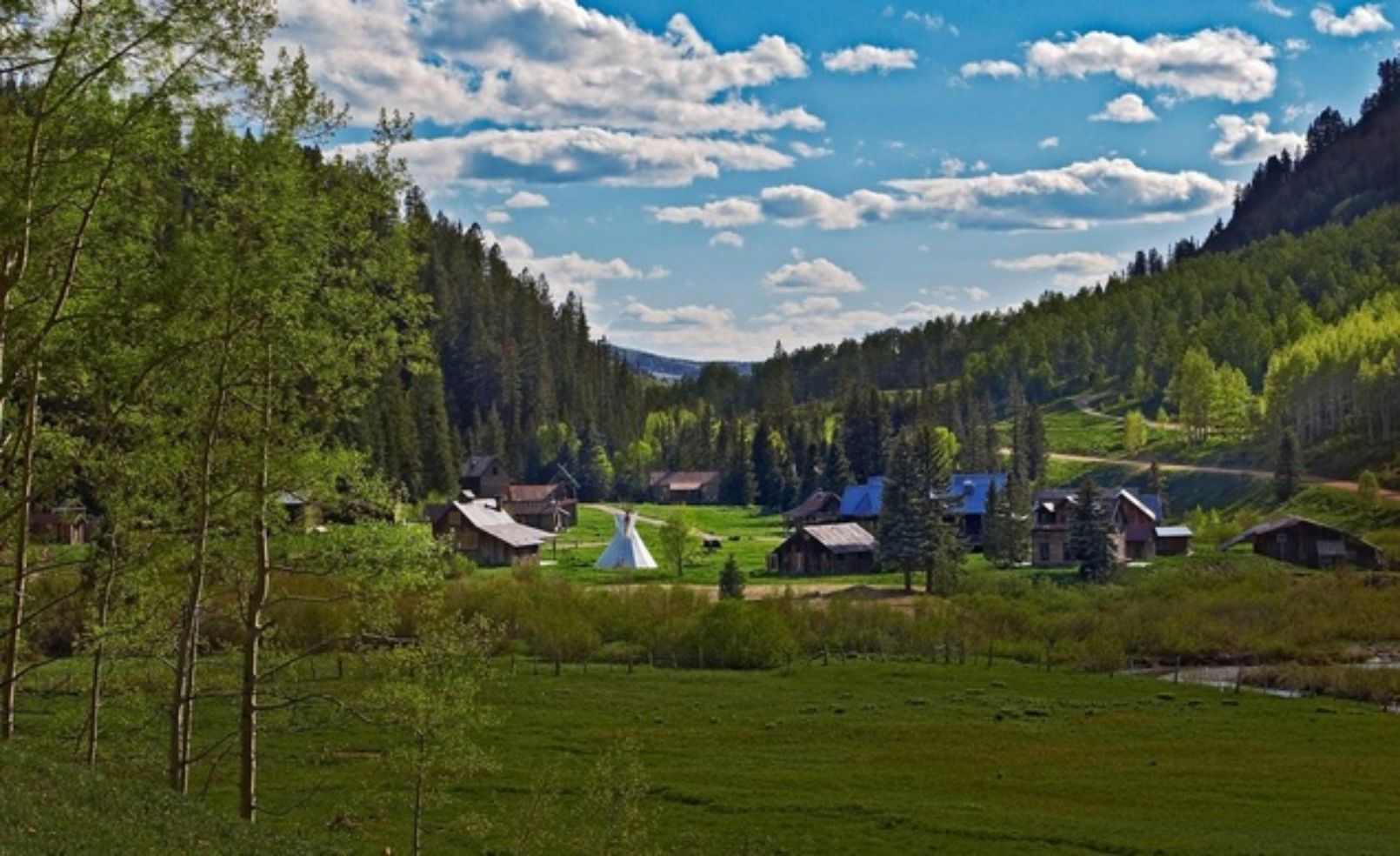 Dunton Hot Springs