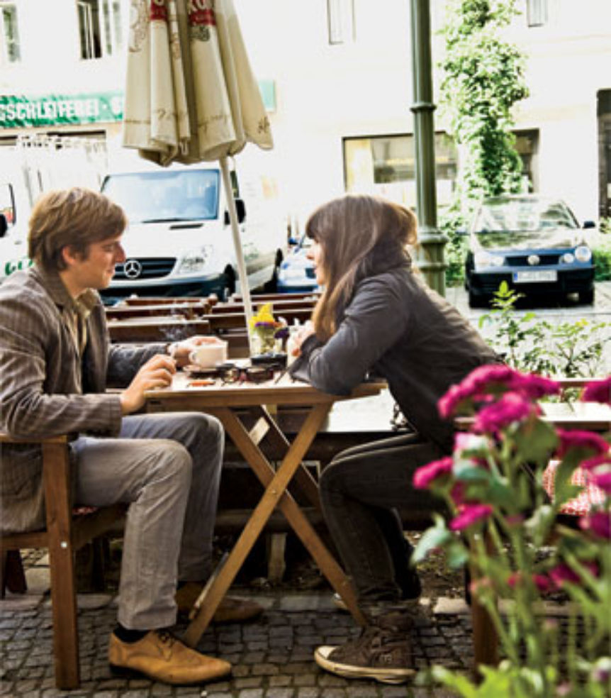 Grafestrasse couple