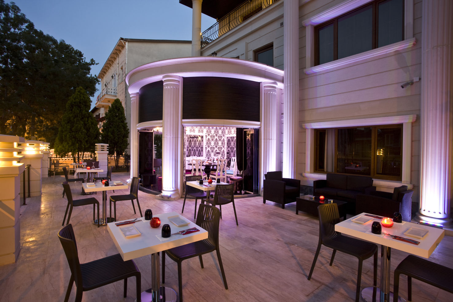 Ascot Hotel