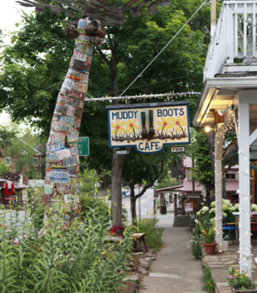 Cool Small Town Nashville Indiana