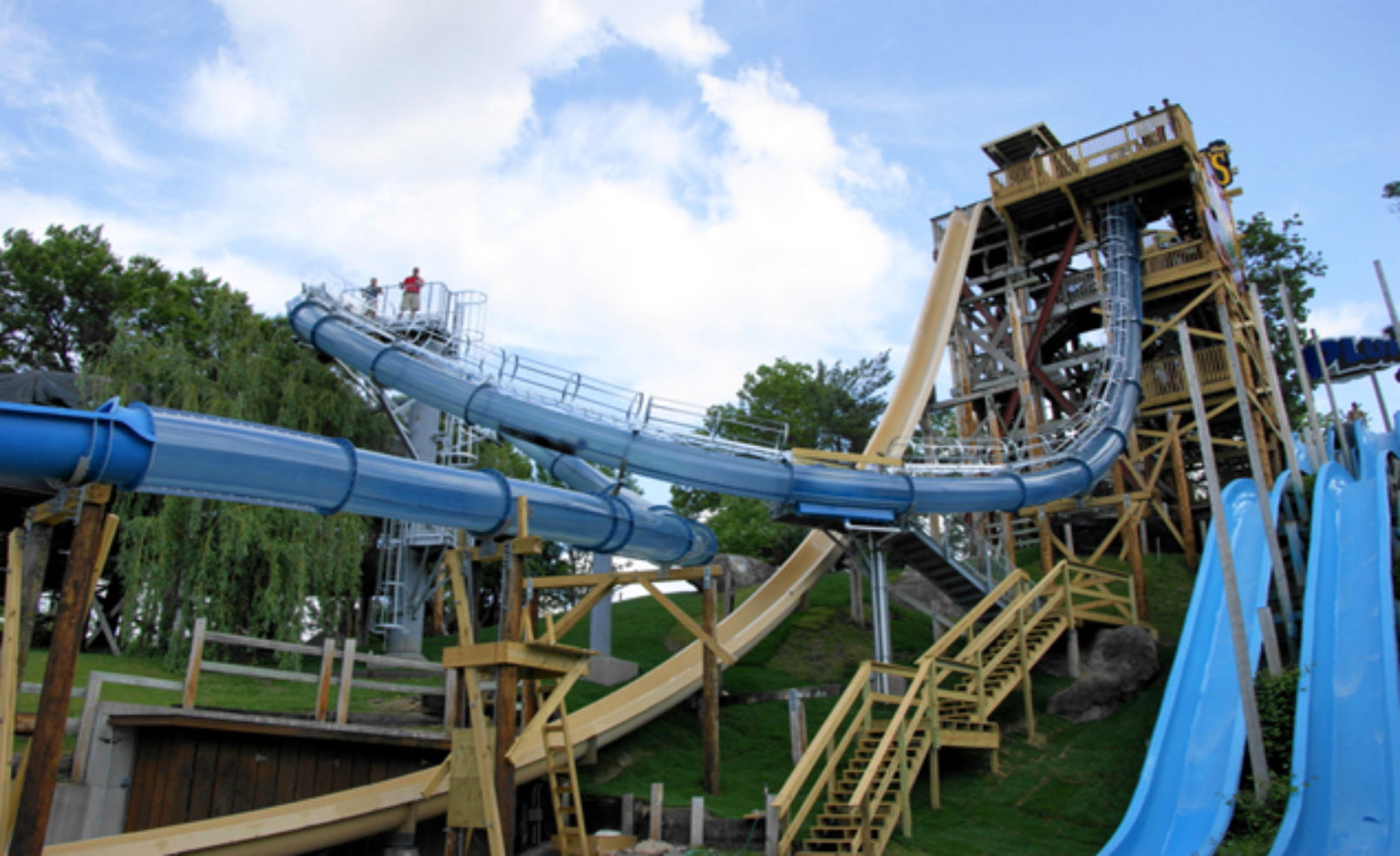 First Looping Water Slide Scorpion’s Tail, Noah’s Ark Waterpark, Wisconsin Dells, Wis.