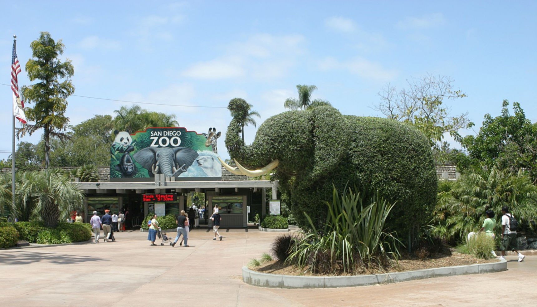 entrance to the San Diego Zoo.