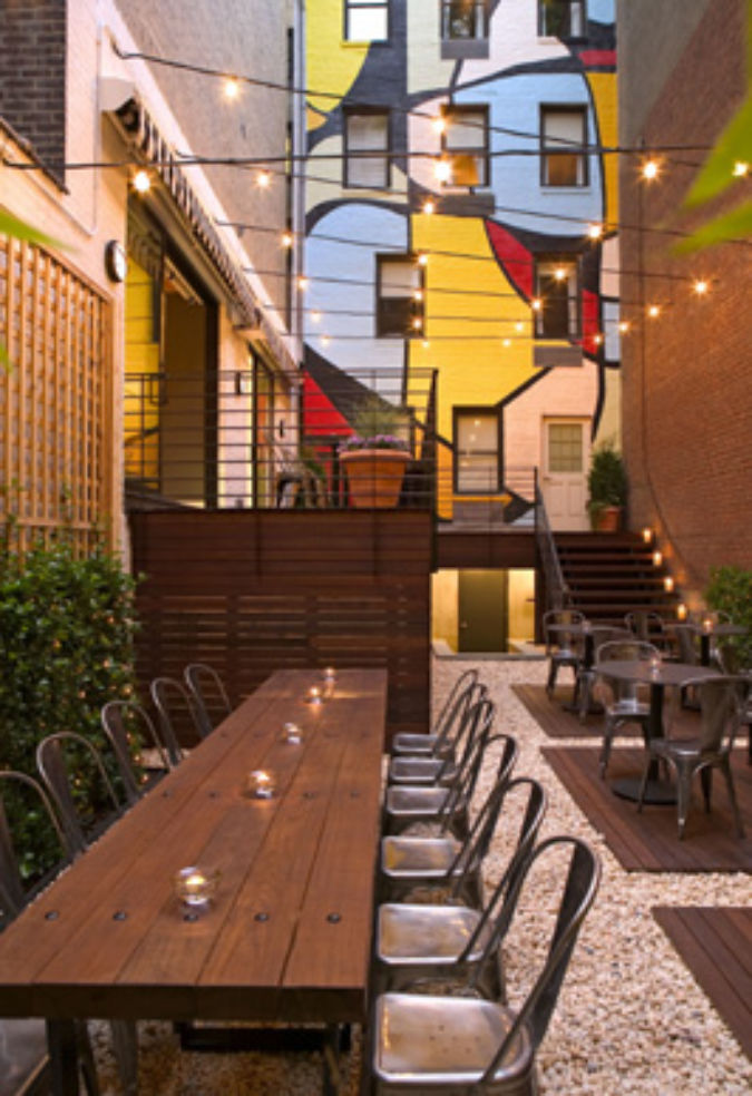 Pod Hotel patio
