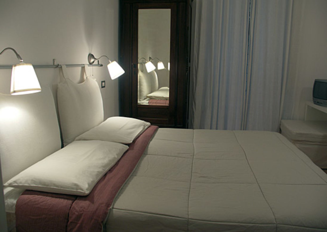 One of six rooms at Arco del Lauro.