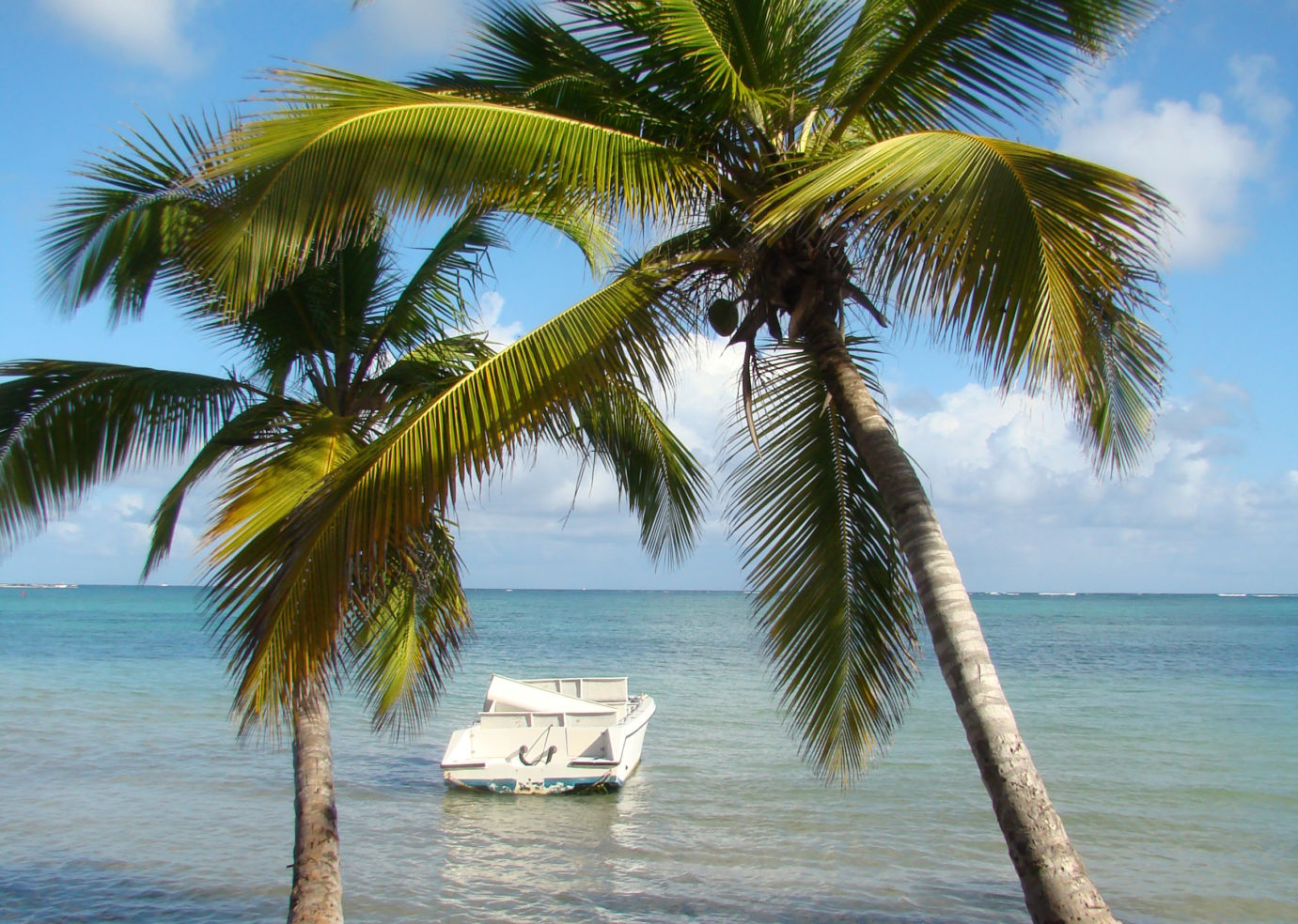 2014_Best-Places_Dominican-Republic_sea