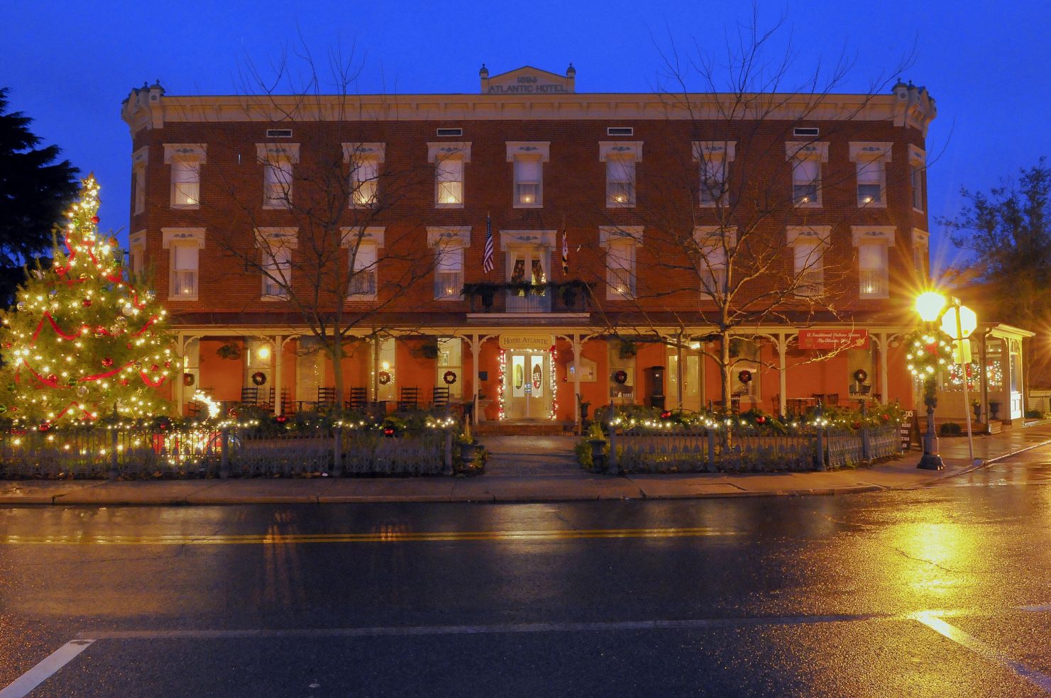 The Atlantic Hotel at Christmas time