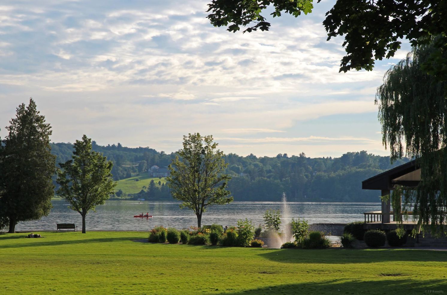 Lakeland park fountain and stage overlooking Cazenvoia Lake