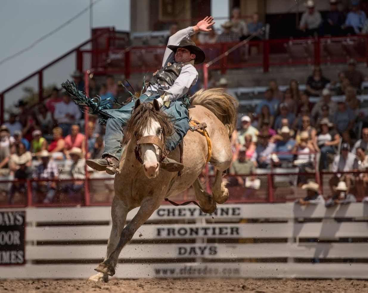 See America's Biggest Outdoor Rodeo in Action | Budget Travel