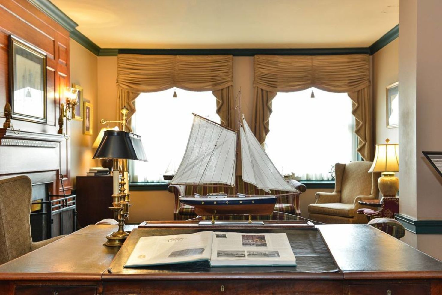 Admiral Fell Inn, Baltimore, Halloween, haunted hotel