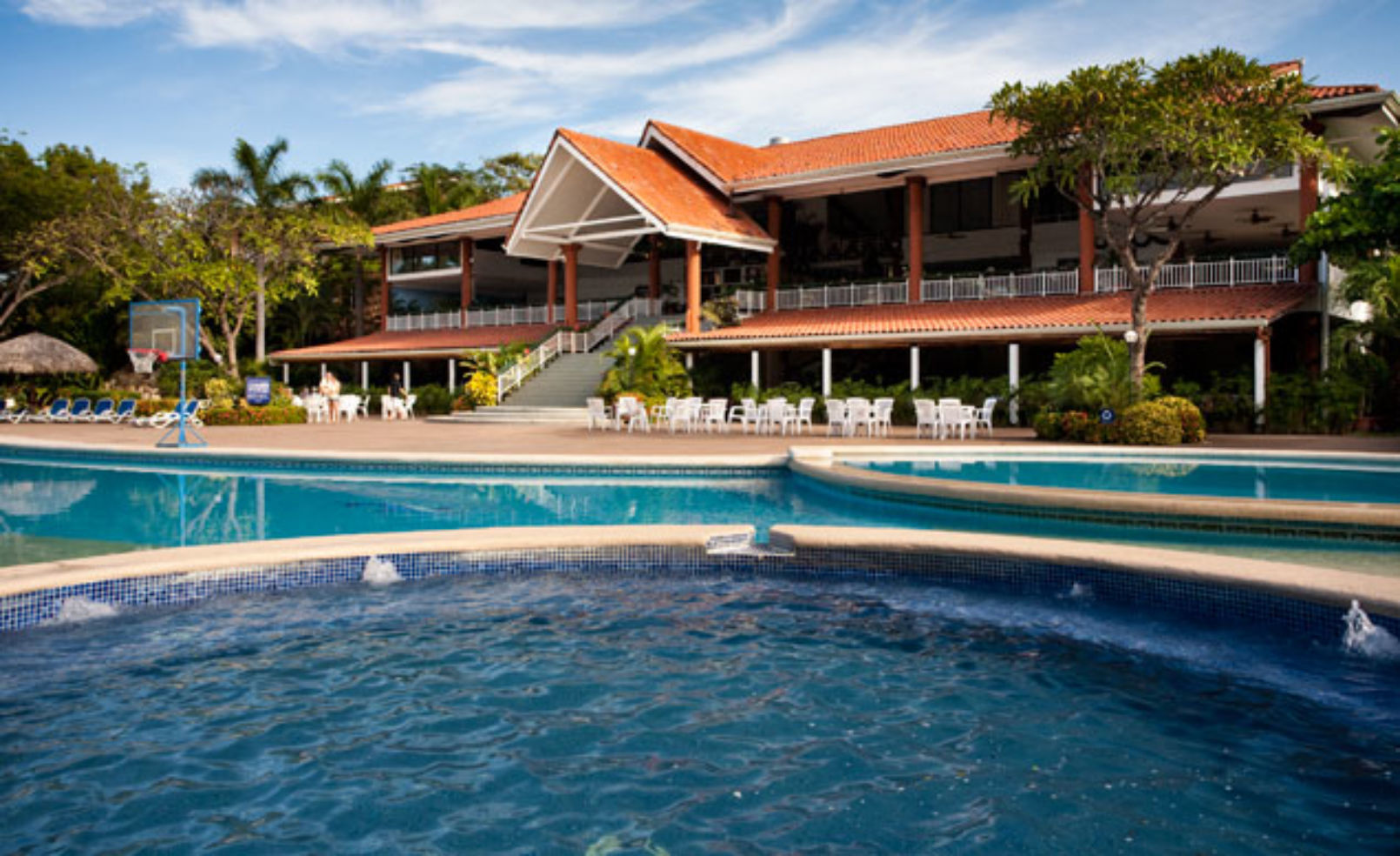 Barcelo Langosta Beach pool