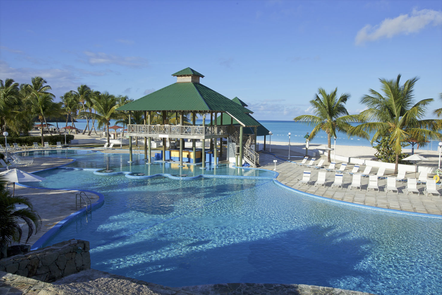 Jolly Beach Resort pool
