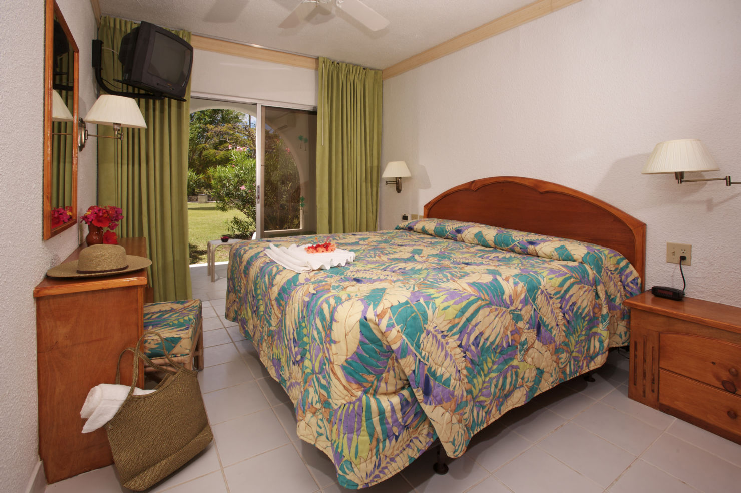 Jolly Beach Resort room