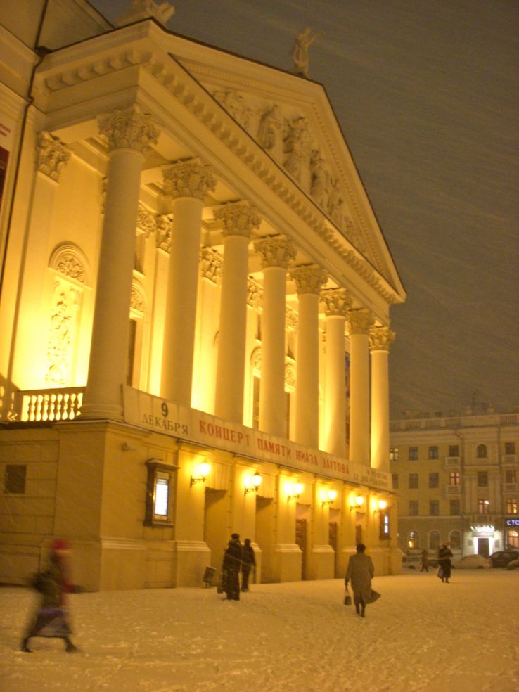 An impressive building in winter